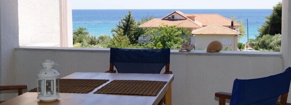 Xenios Faros Apartments 22/36