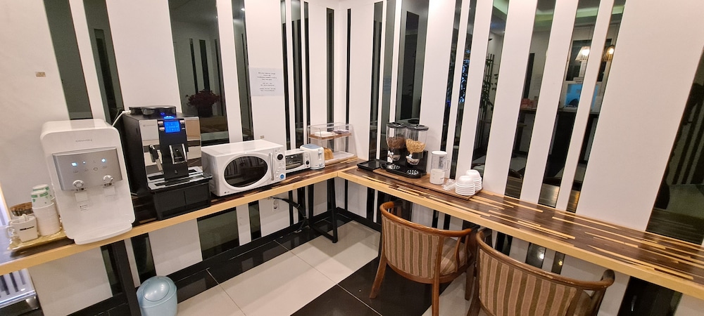 Show Motel Yangsan 50/50