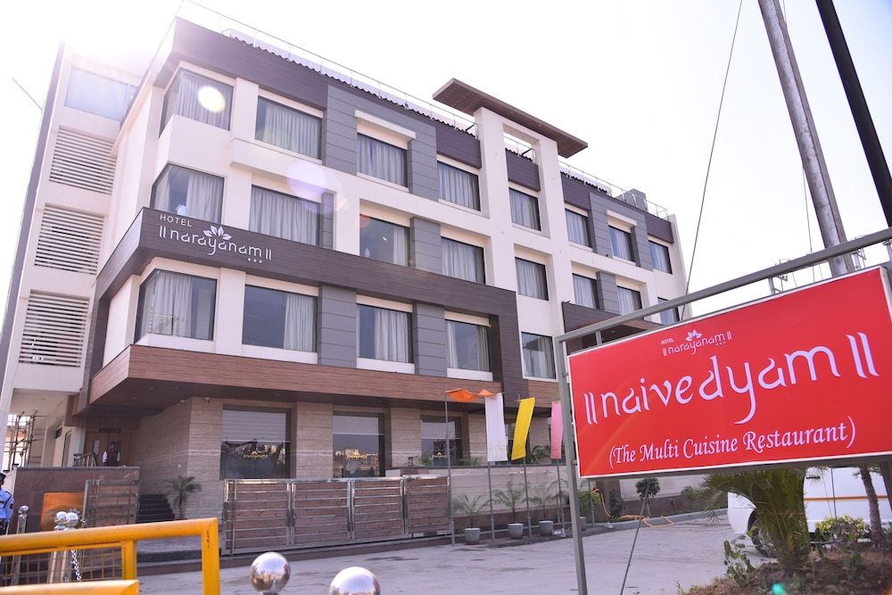 Hotel Narayanam 13/50