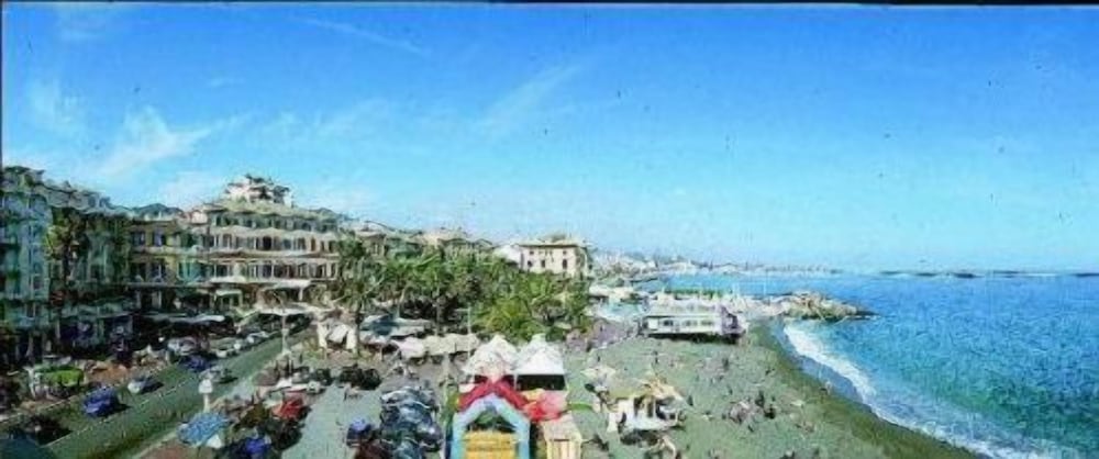 Grand Hotel Mediterranee 67/69