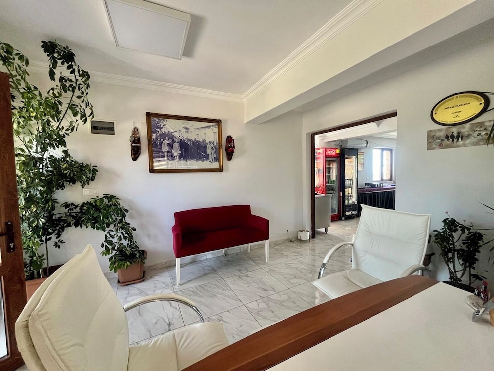 Poyraz Konuk Evi 24/44