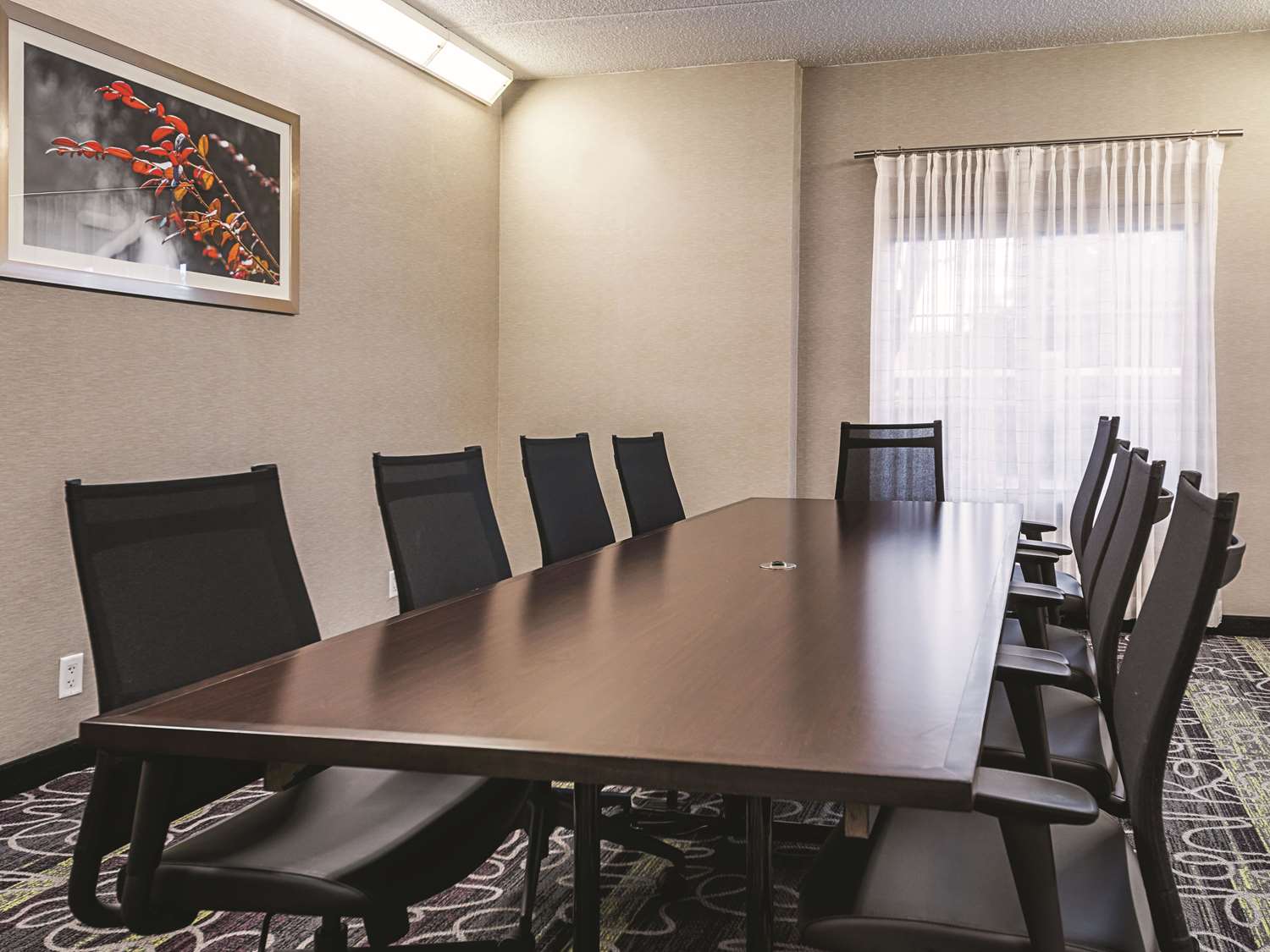 La Quinta Inn & Suites by Wyndham Alexandria Airport 34/48