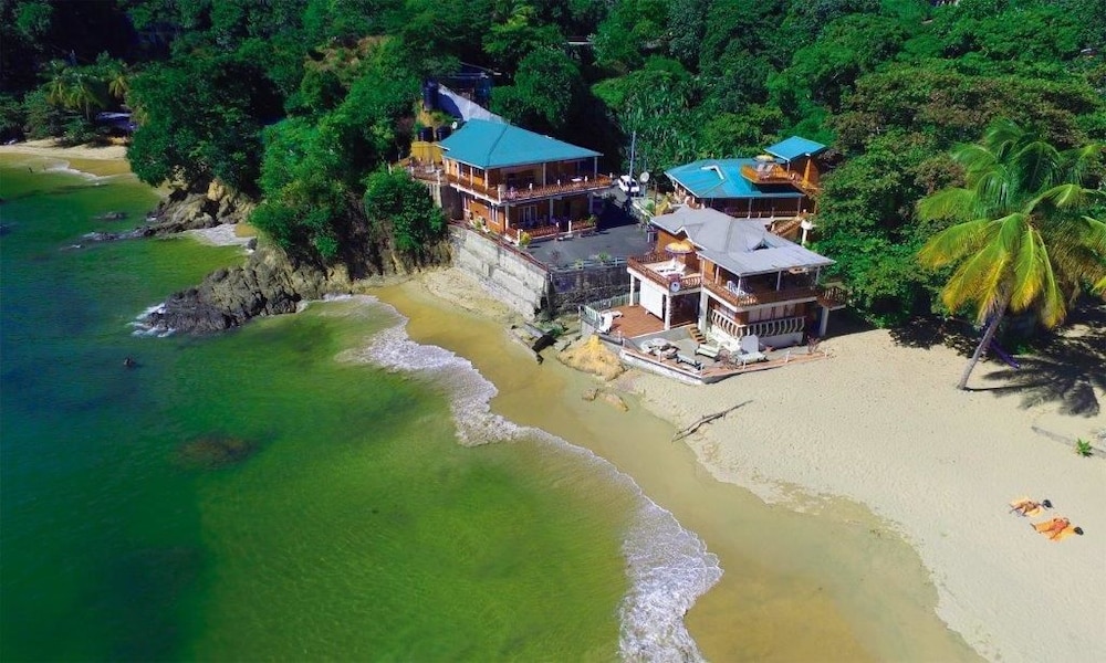 The Naturalist Beach Resort 16/19