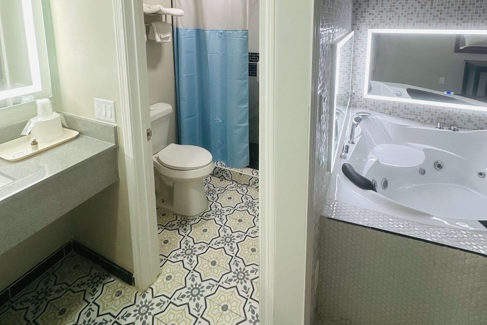 غرفة قياسية بسرير كينج للمدخنين، Econo Lodge Union City - Atlanta South 5/6