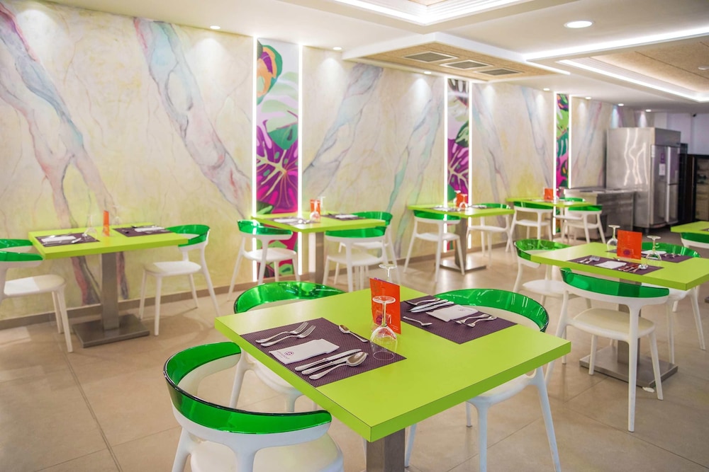 Hotel Servigroup Romana 33/50