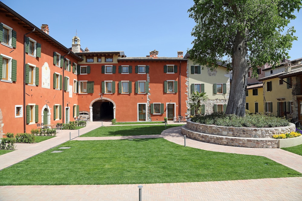 Residence Borgo Mondragon 34/44