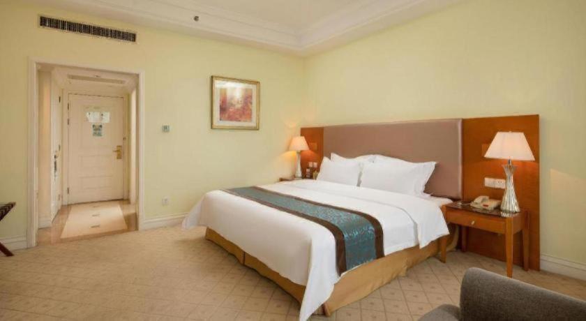 Jinling Tianming Grand Hotel 13/43
