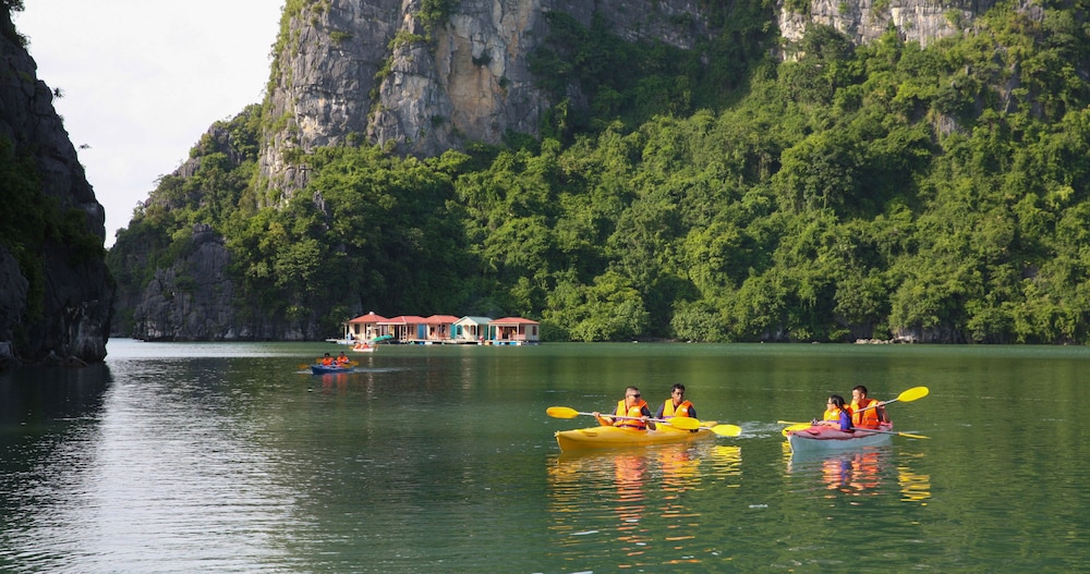 Halong Royal Palace Cruise 53/62