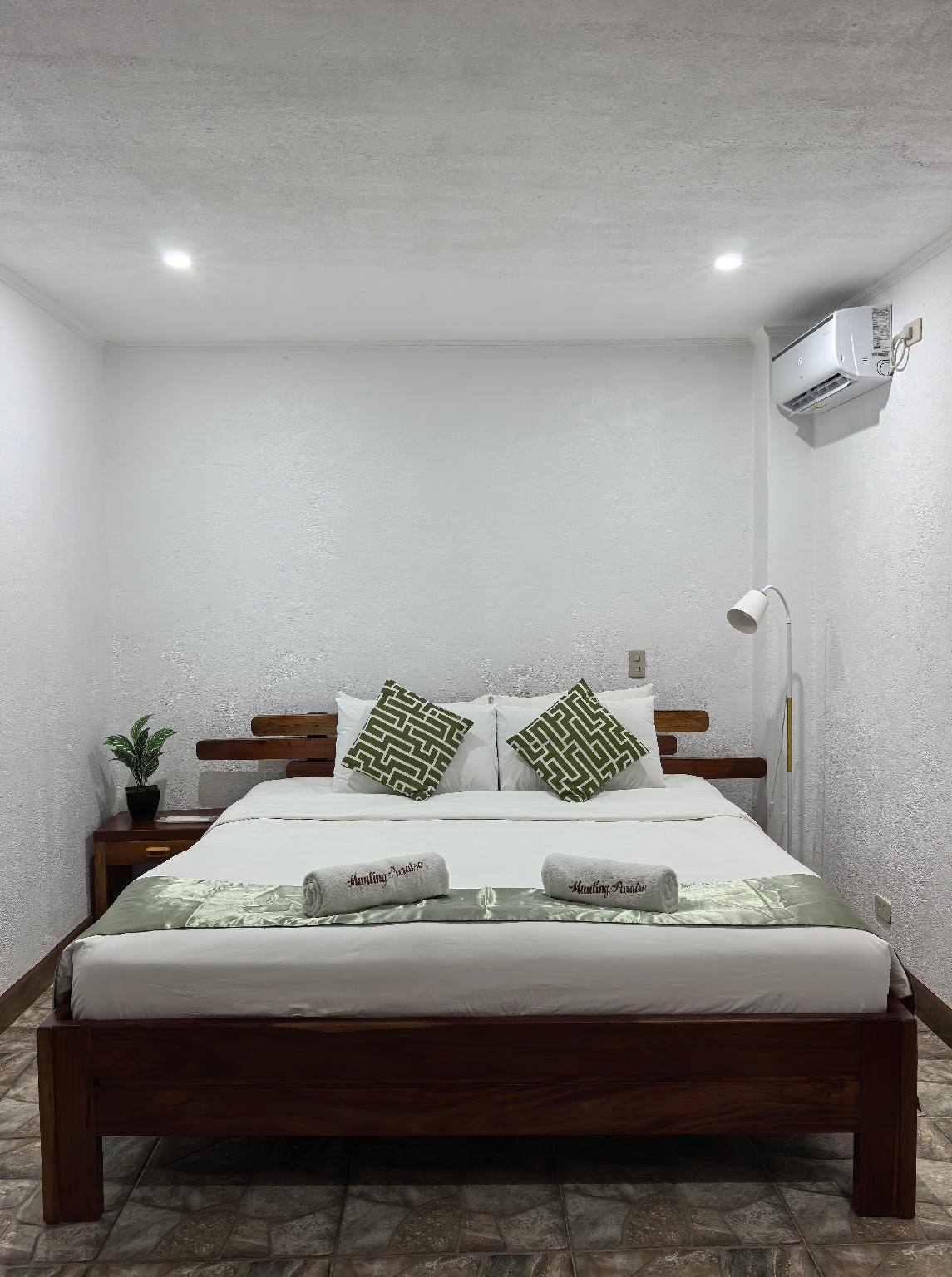 2 Bedrooms, Garden, Family, Apartment