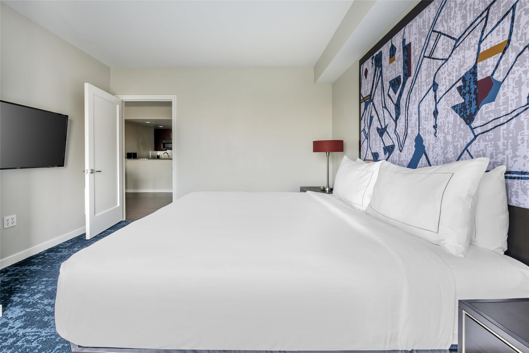 2 BEDROOMS, SUITE, 2 KING BEDS, ACCESSIBLE