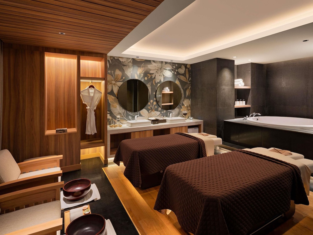 Movenpick Hotel Jakarta City Centre 32/60