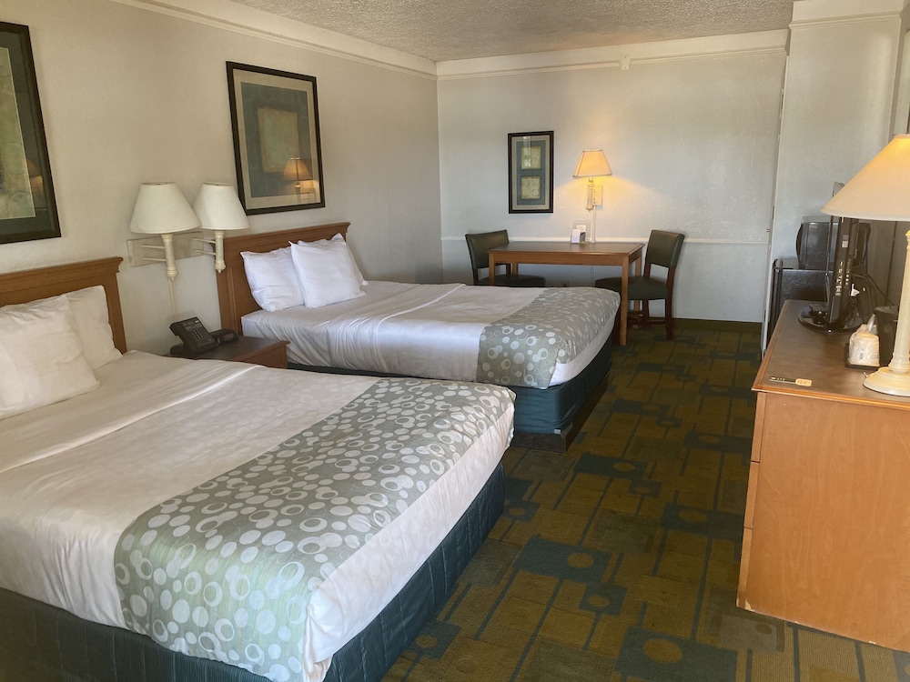 La Quinta Inn By Wyndham Tyler 12/36