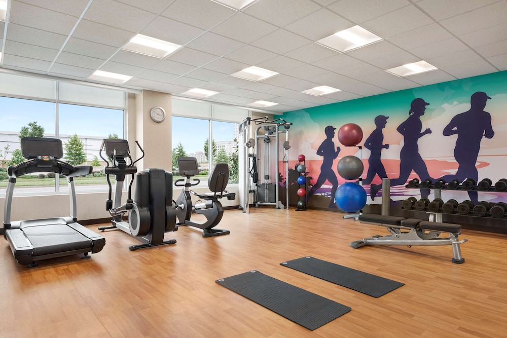 Hyatt Place Virginia Beach Town Center 26/52