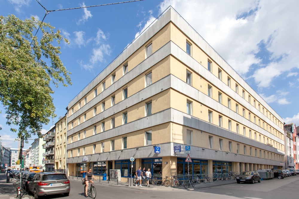 A&O Koln Neumarkt 43/49