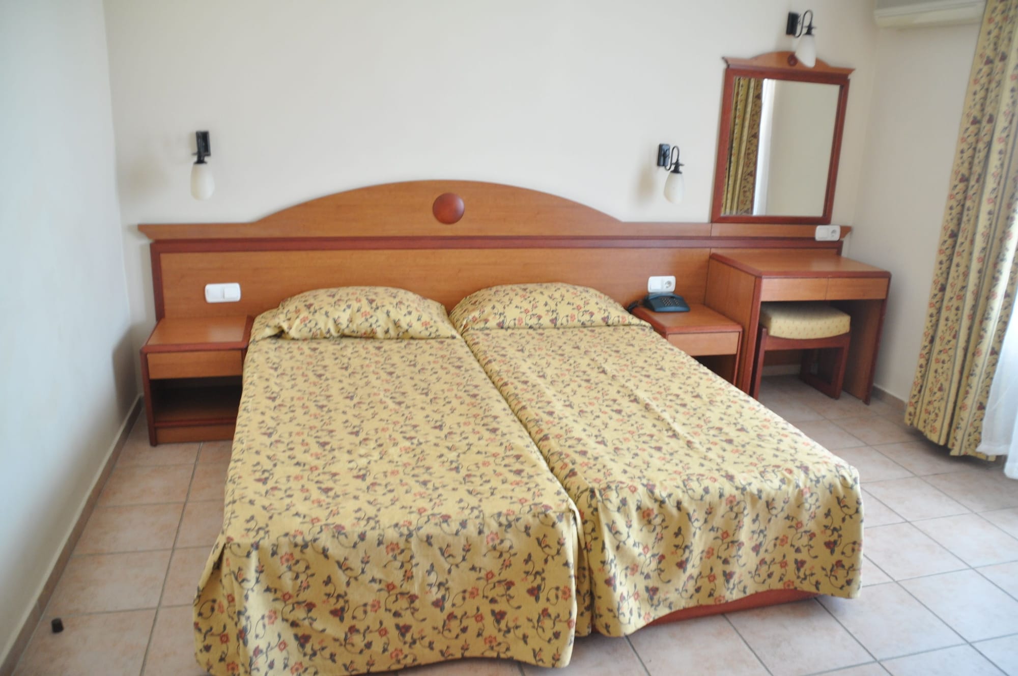 2 BEDROOMS, APARTMENT
