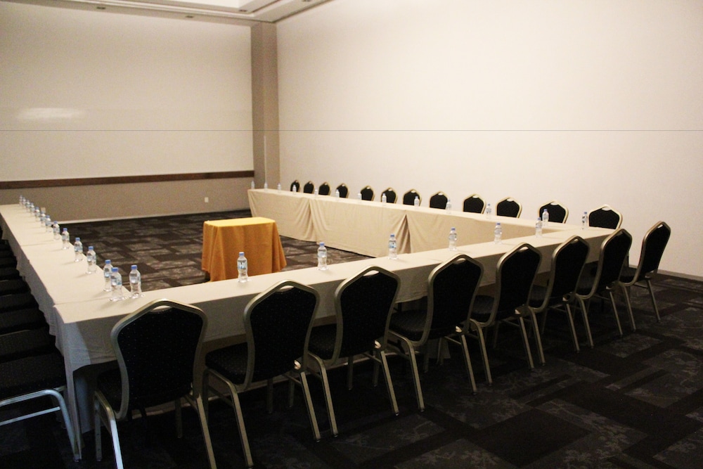 Casa Inn Premium Hotel Queretaro 39/42