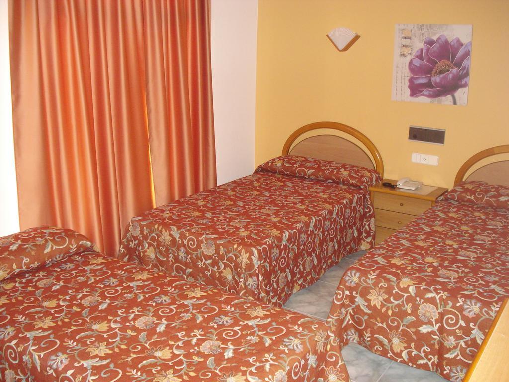 HOTEL FLORIDA MAR 13/29