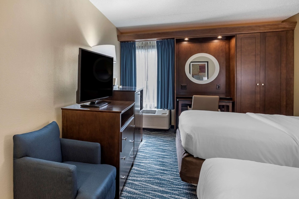 Comfort Inn Suites Newark Wilmington 29/65