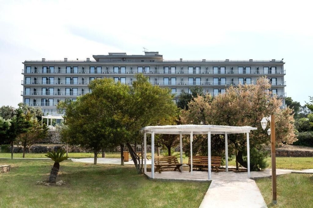 GALAXY HOTEL 37/50
