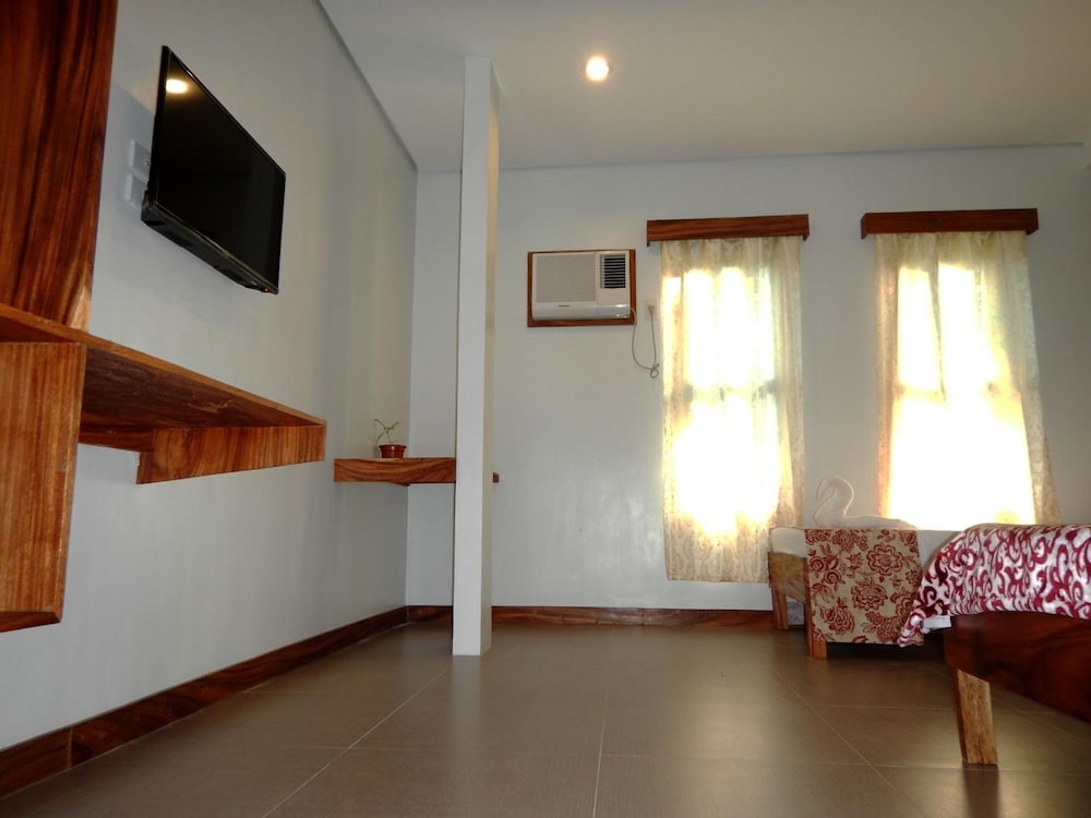Acacia Garden Inn 40/66