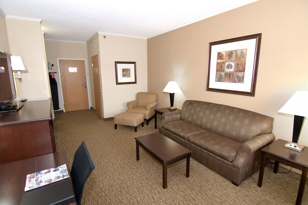 Rock Island Inn Suites 24/44