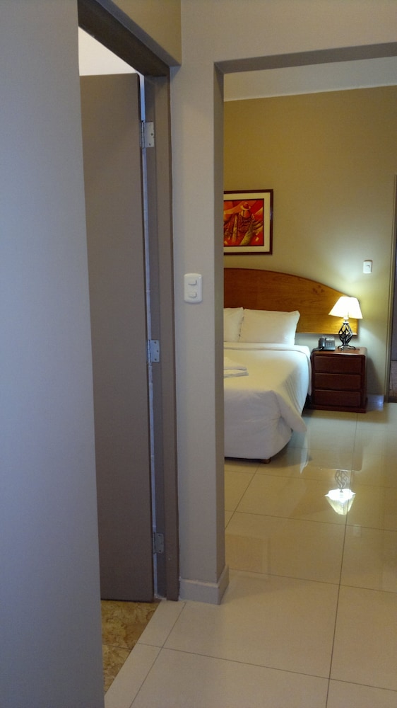 Suites Larco 656 50/50