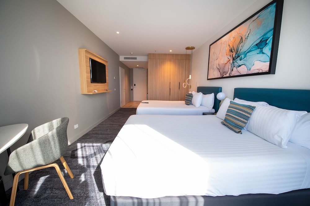 Mercure Canberra Belconnen 17/69