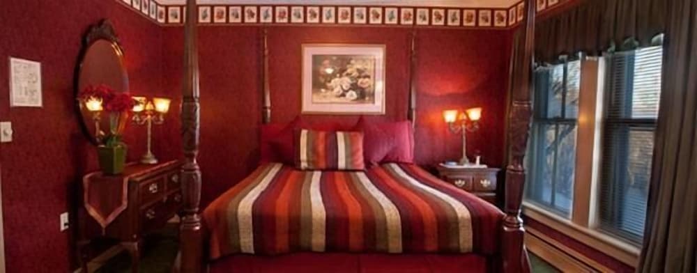 Stroudsmoor Country Inn 35/67