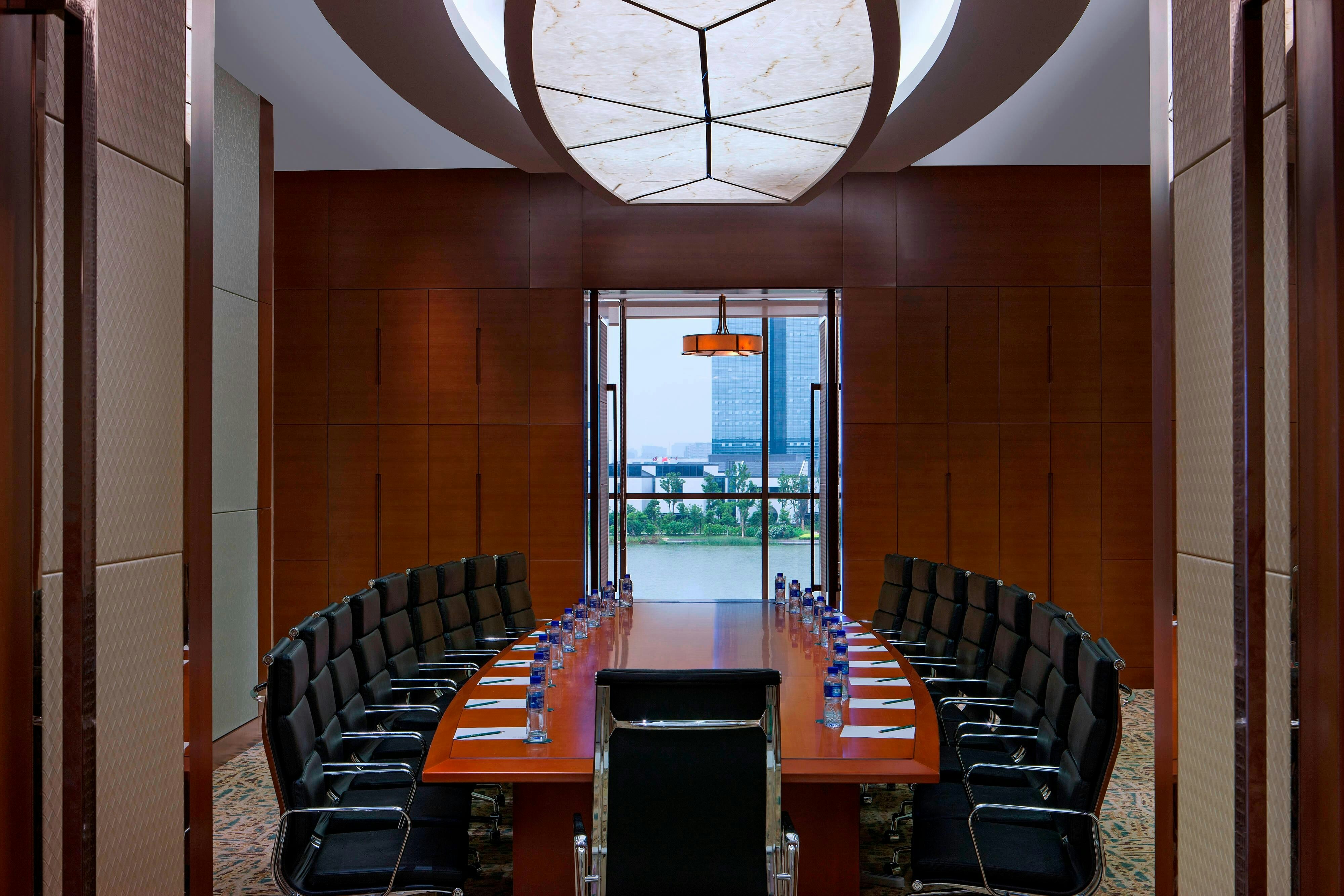Four Points by Sheraton Suzhou 13/14