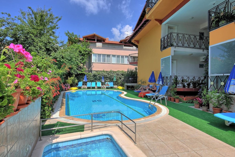 Mandal Inn Hotel 39/50
