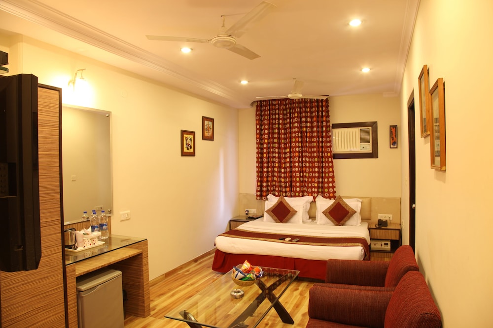 RUPAM HOTEL 57/72