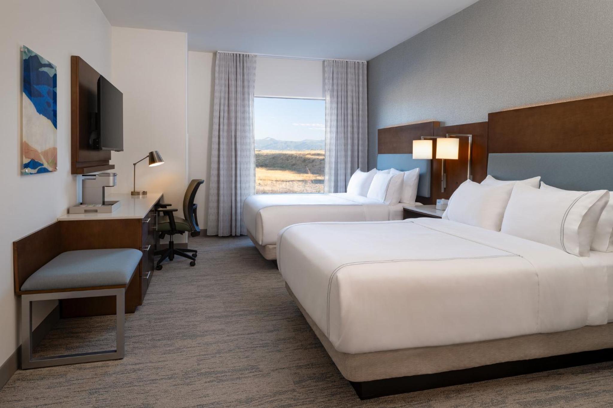 Premium, Queen Bed, Accessible