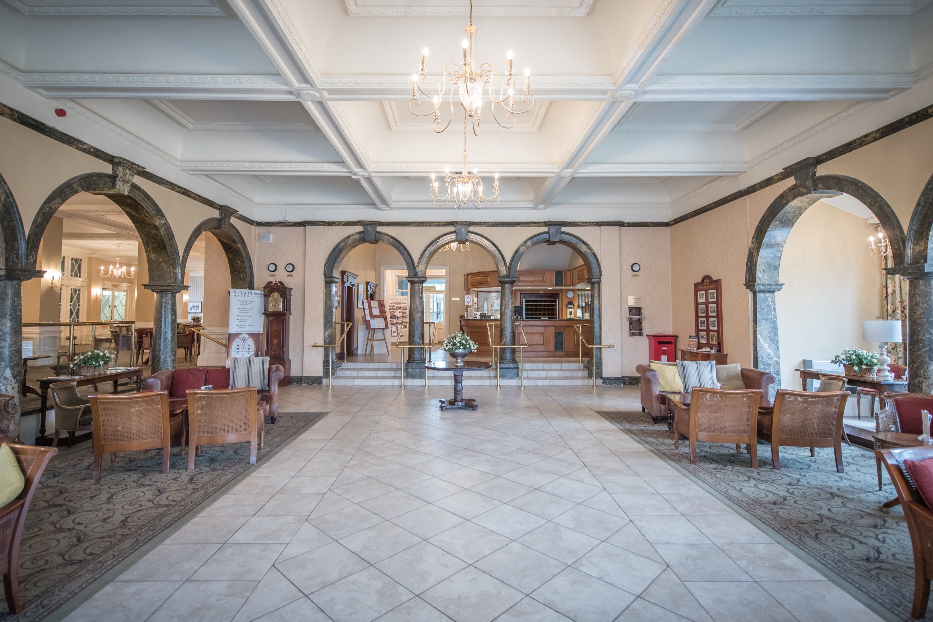 Cairn Hotel 28/50