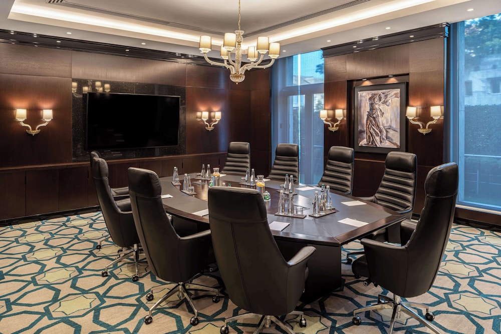 Radisson Blu Leogrand Hotel 60/66