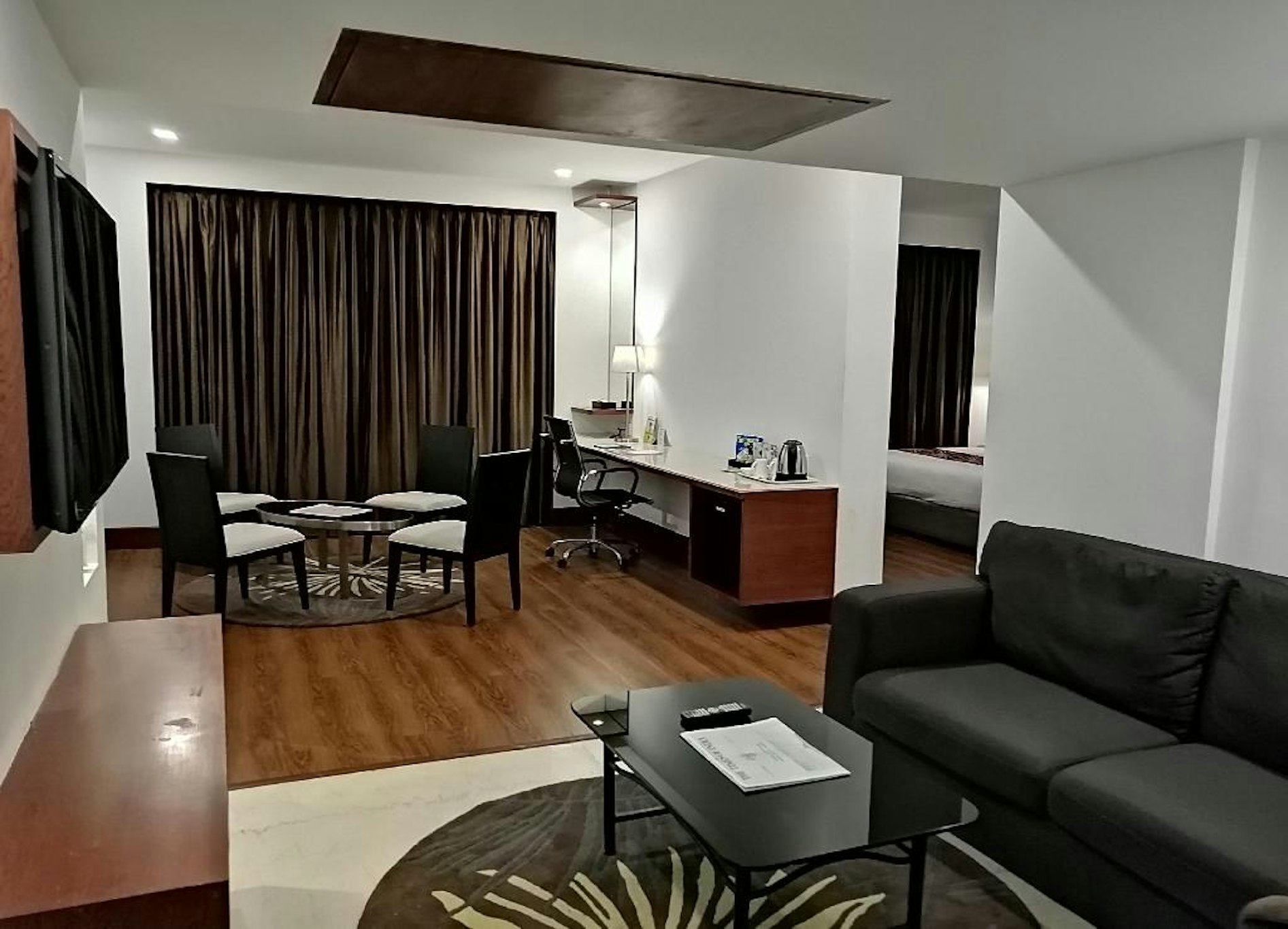 Hotel Abu Sarovar Portico 13/15