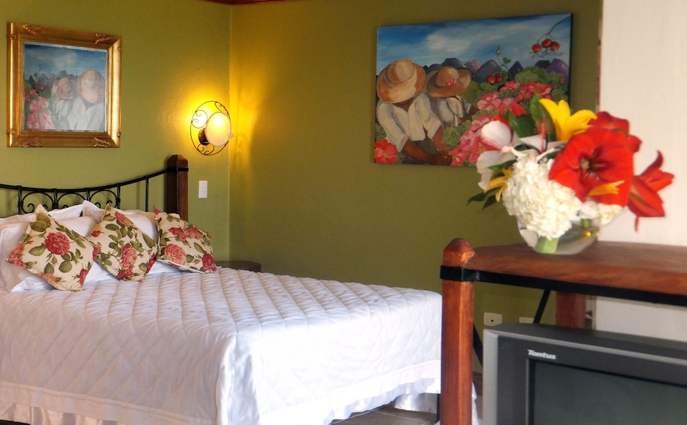 Guayabo Lodge 19/60