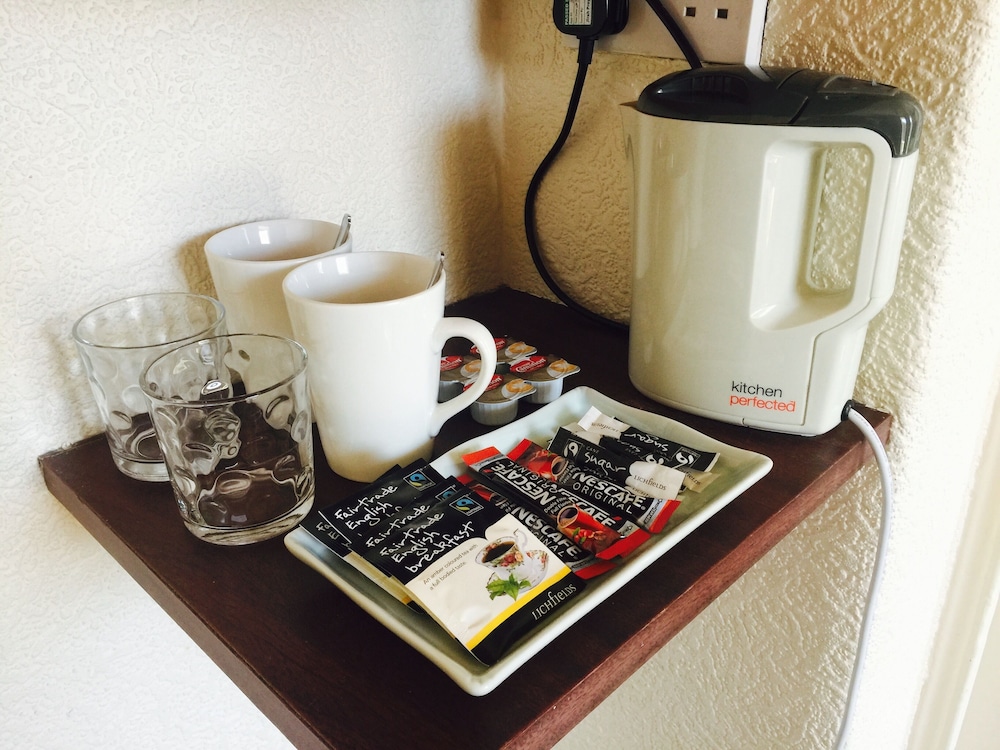 Brentwood Villa Bed And Breakfast 8/22