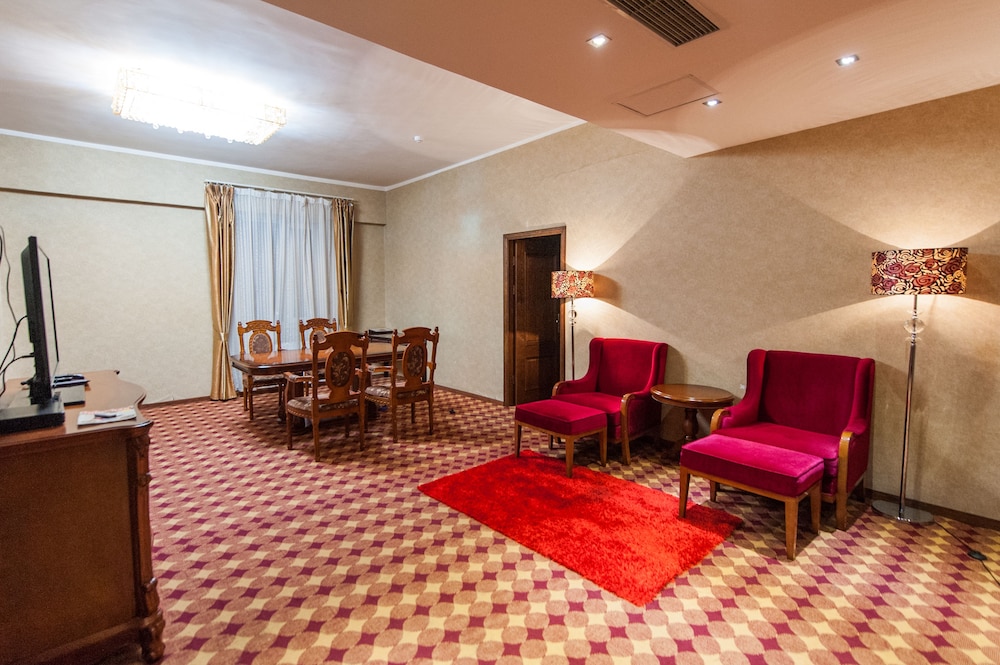 Ub City Hotel 33/50