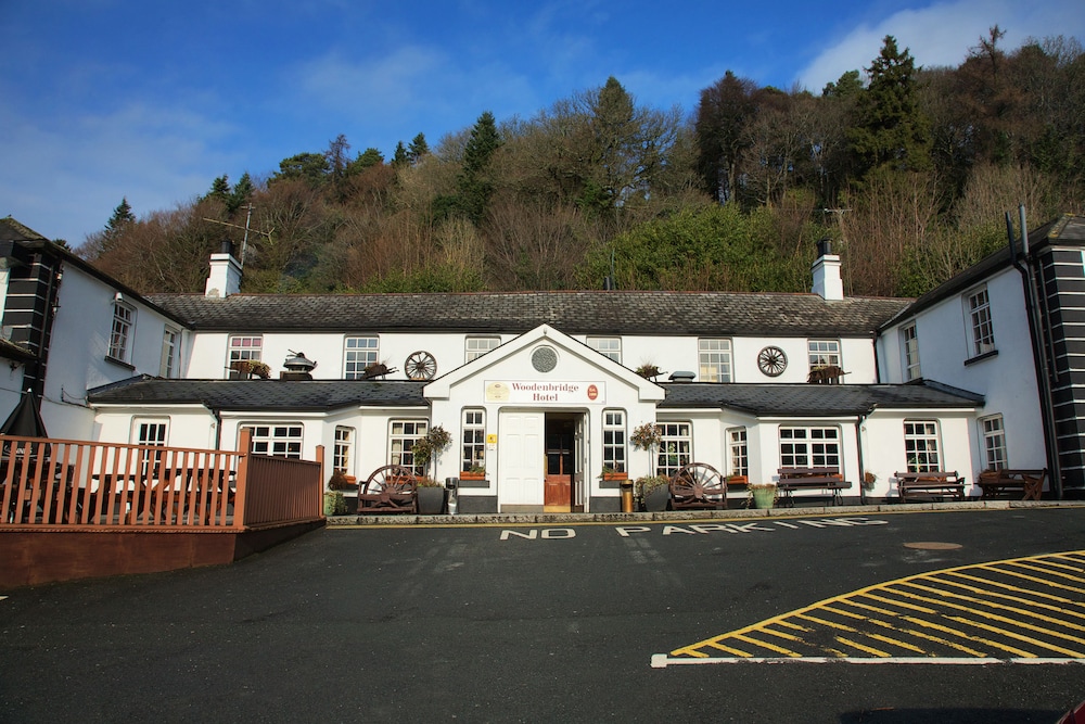 Woodenbridge Hotel 6/73