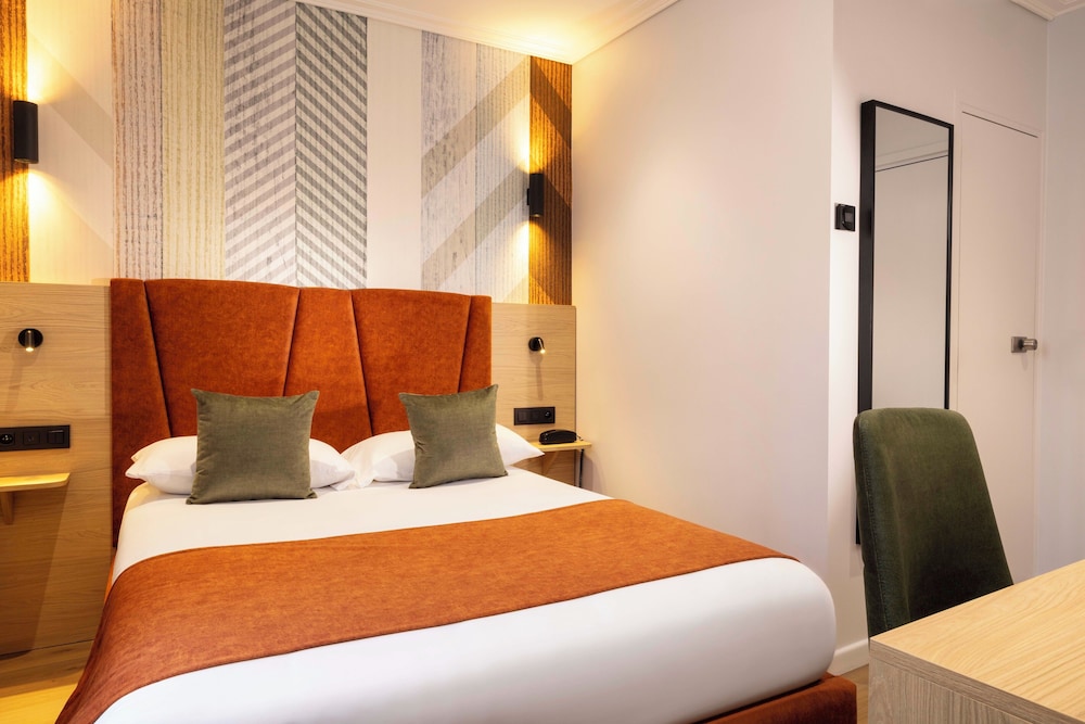 EIFFEL, ATELIER, DOUBLE BED