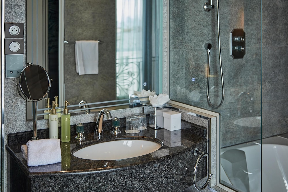 Paris J'adore Hotel & Spa - Adults Only 67/70