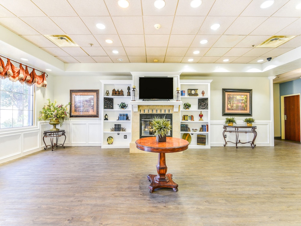 Oyo Townhouse Oklahoma City Airport 58/77