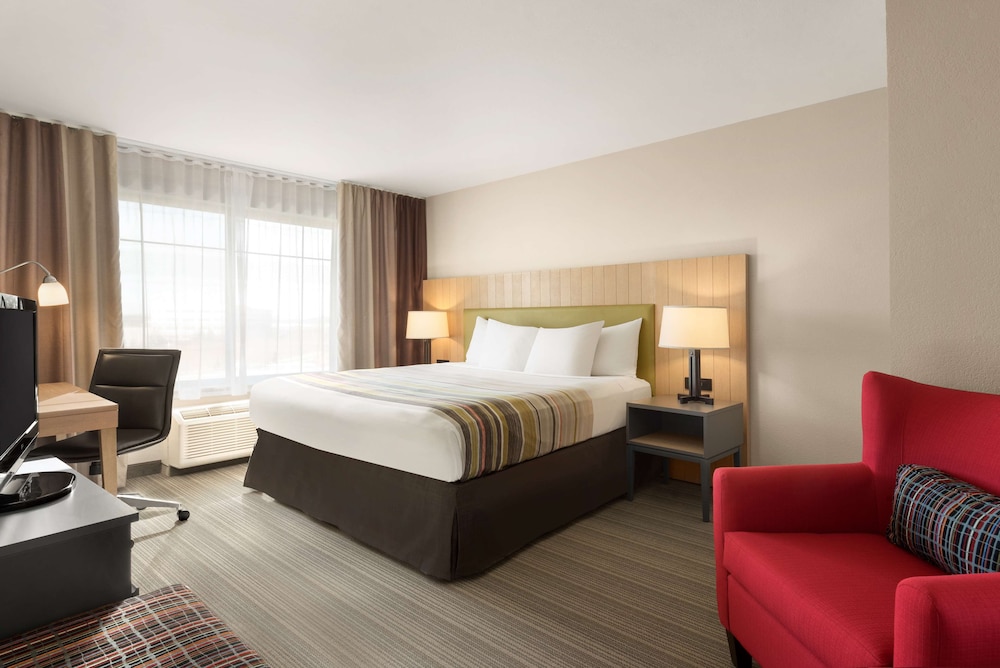 Country Inn & Suites by Radisson, Middleton - Madison West 12/38
