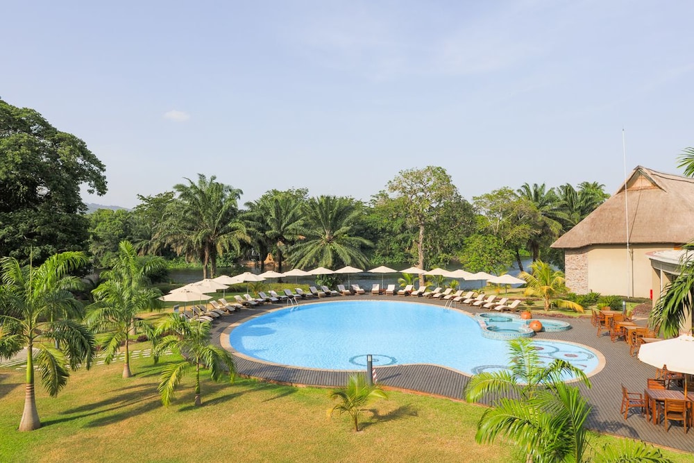 The Royal Senchi Resort/Hotel 38/50