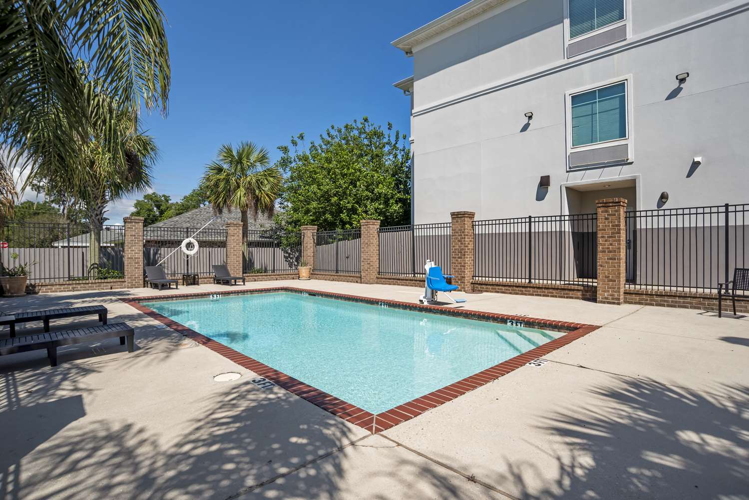 BEST WESTERN PLUS Chalmette Hotel 17/17