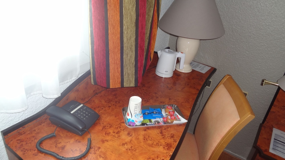 Logis Cottage Hotel 53/66