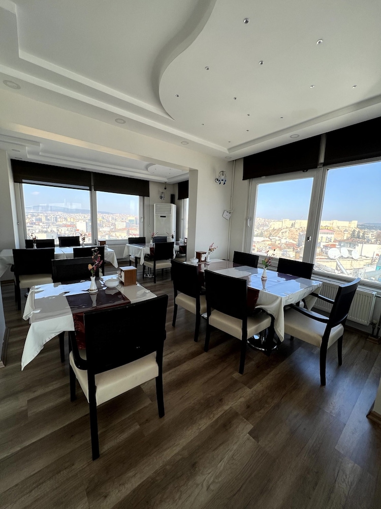Headman Hotel 23/41