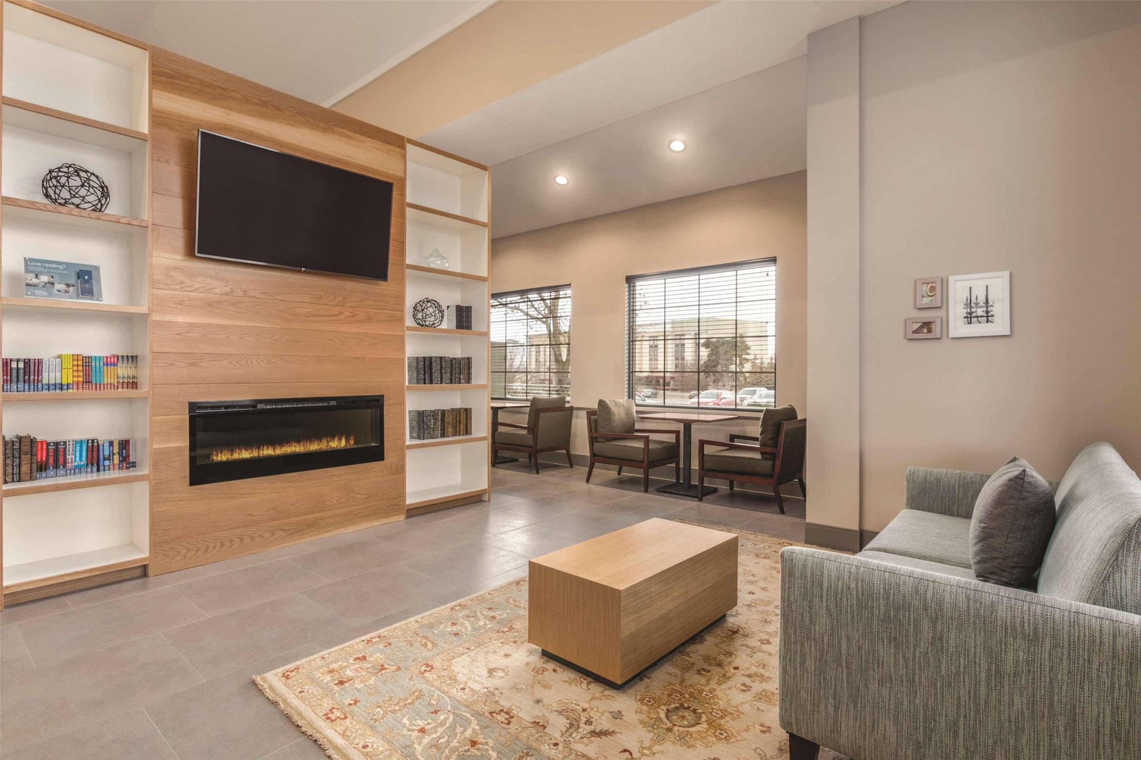 Country Inn & Suites by Radisson, Erie, PA 21/42