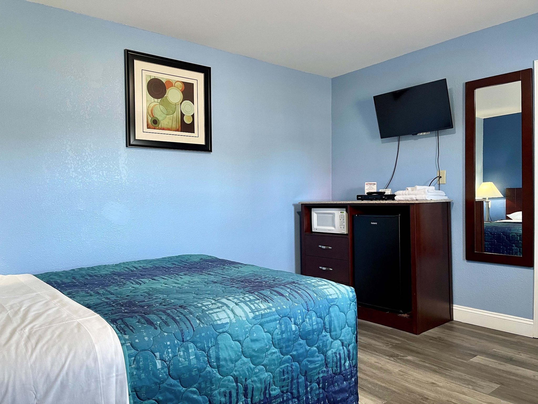 Red Carpet Inn and Suites 7/22