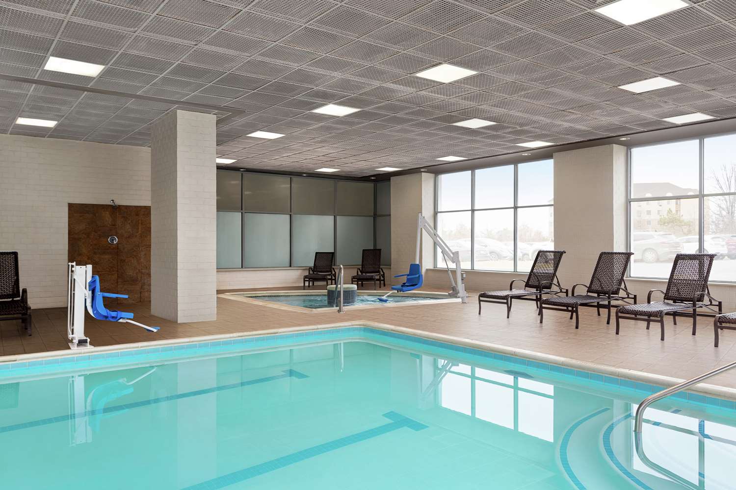 swimming pool spa